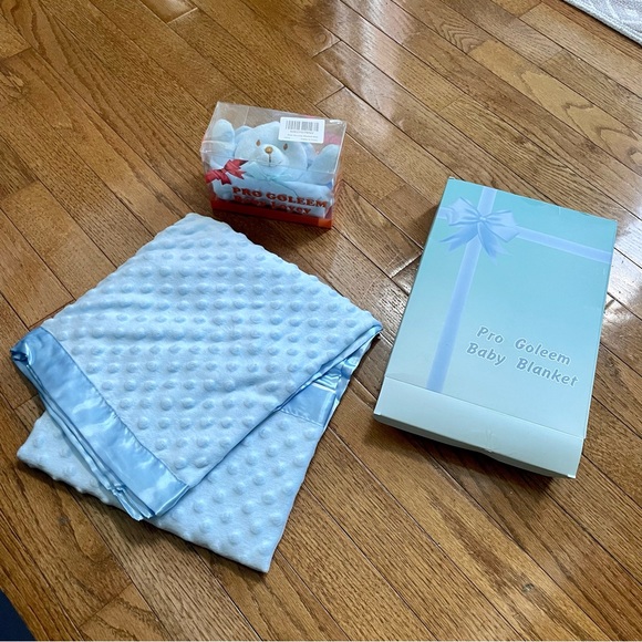 Bear Security Blanket Set 🧸 - Picture 2 of 6